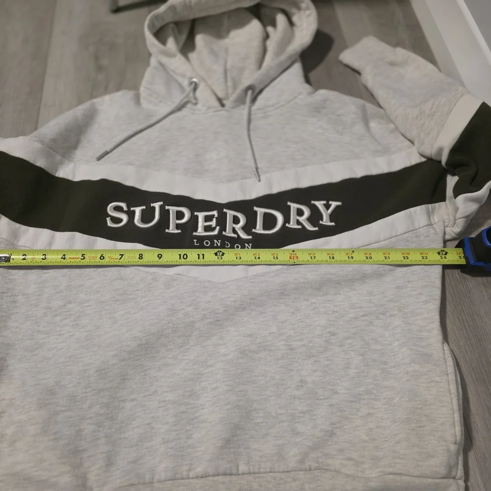 Superdry Hoodie Grey Black Logo Pullover Size UK 12 US 8 Casual Athleisure - Picture 5 of 10